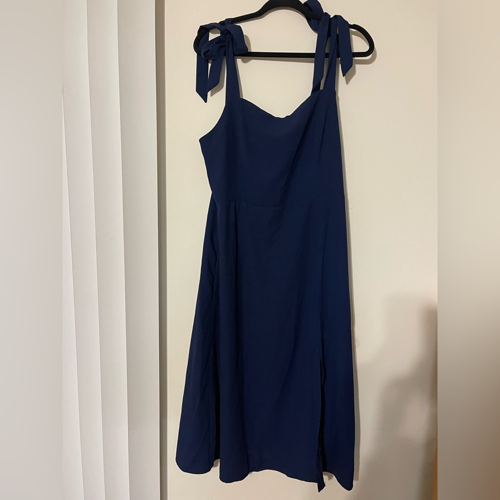 Petal & Pup Laurel Navy Midi Dress